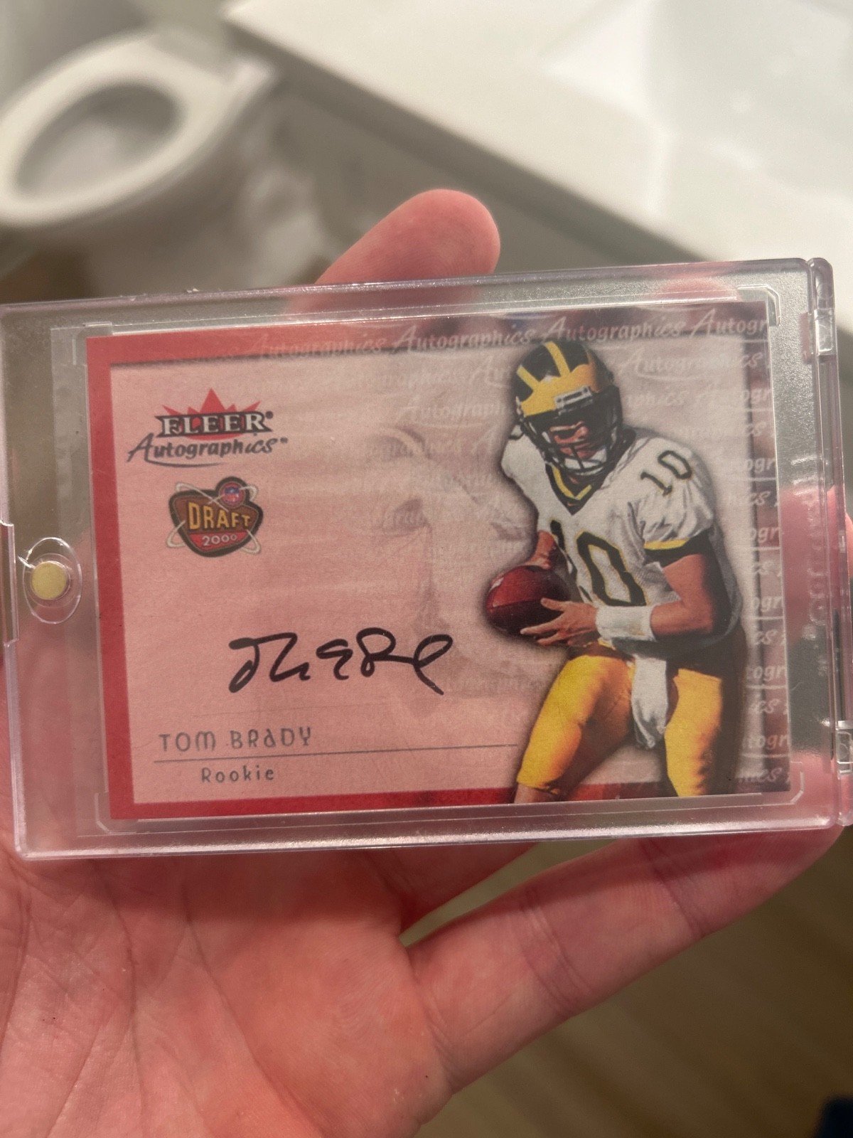 2000 Fleer Tradition - Autographics Tom Brady (AU, RC)