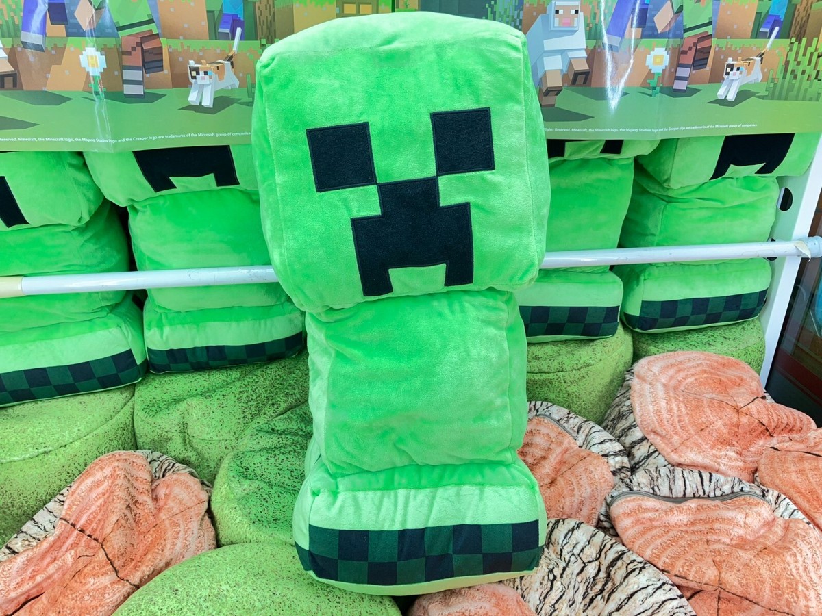 FuRyu Minecraft Creeper Super Super BIG Plush Stuffed Toy 50cm