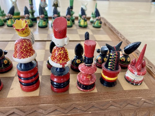 VTG Erzgebirge Schachspiel Deutsche German Chess Set w/Handcarved Wooden Board - Picture 7 of 19