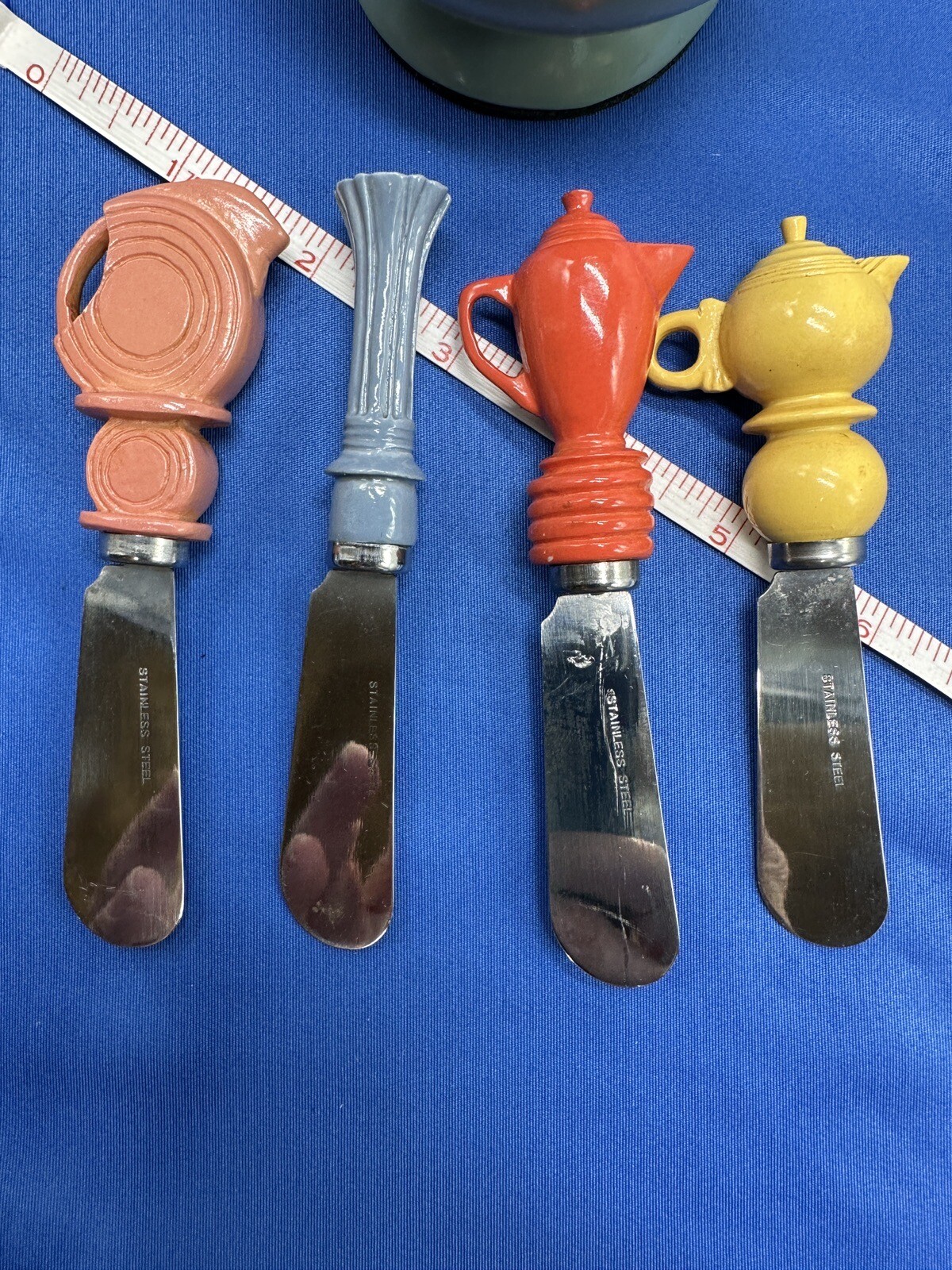 Fiesta Decorative Green Teapot Holder with 4 Spreaders Knives eBay