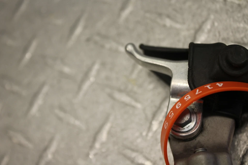 2003 HONDA CRF450R CLUTCH LEVER PERCH MOUNT BRACKET - Image 4 of 4