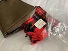 Fabrycznie nowy wełniany koc/narzuta TENNESSEE z etui stadionowym / czerwona krata w kratę tartanową 50"x 60"