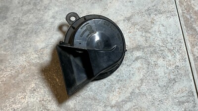 Original Mercedes Benz E-Class W124 Hella Horn 400Hz Horn  