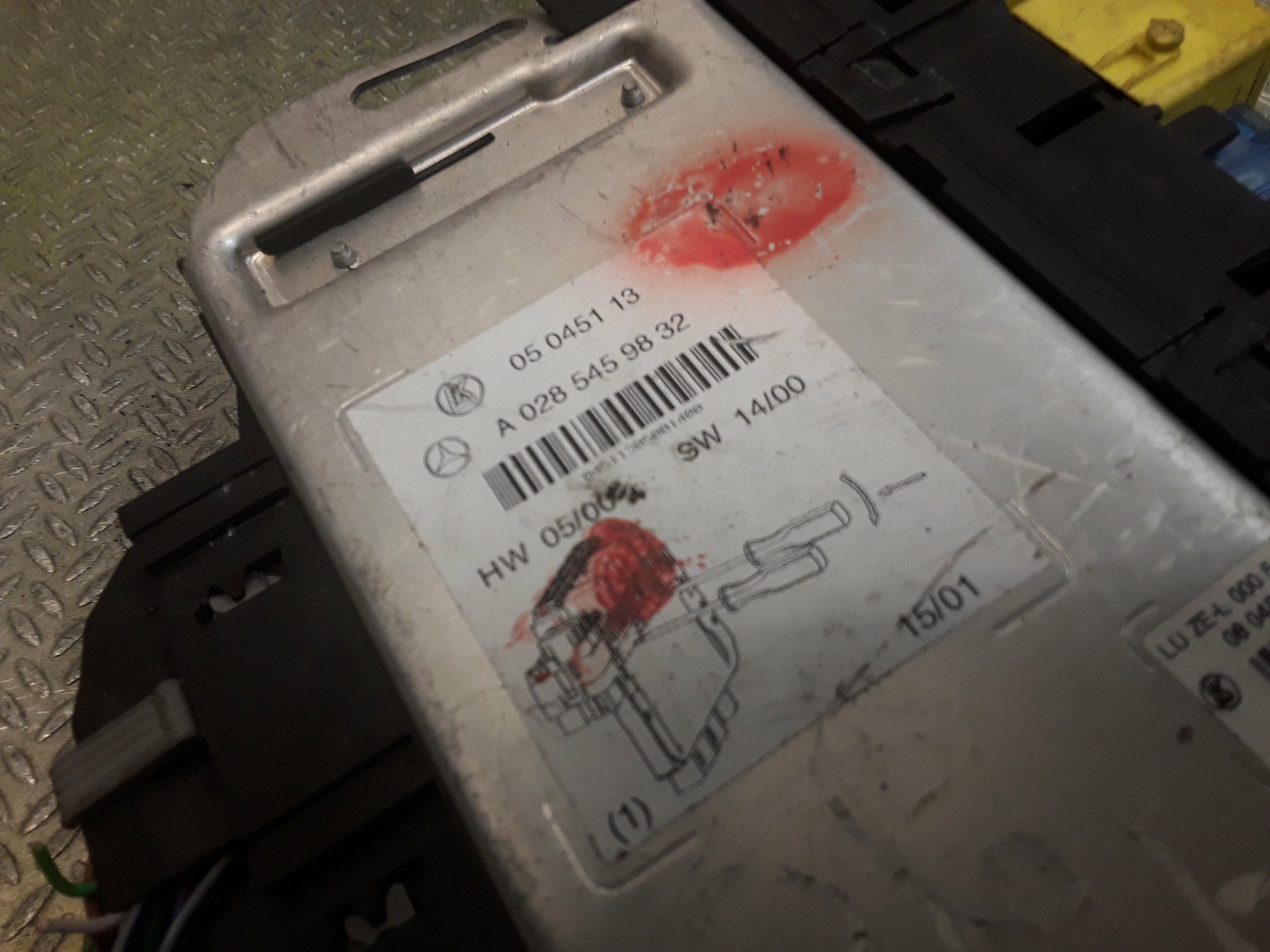 MERCEDES W215 Fuse Relay Box S CLASS W220 C215 9905 0285459832 eBay