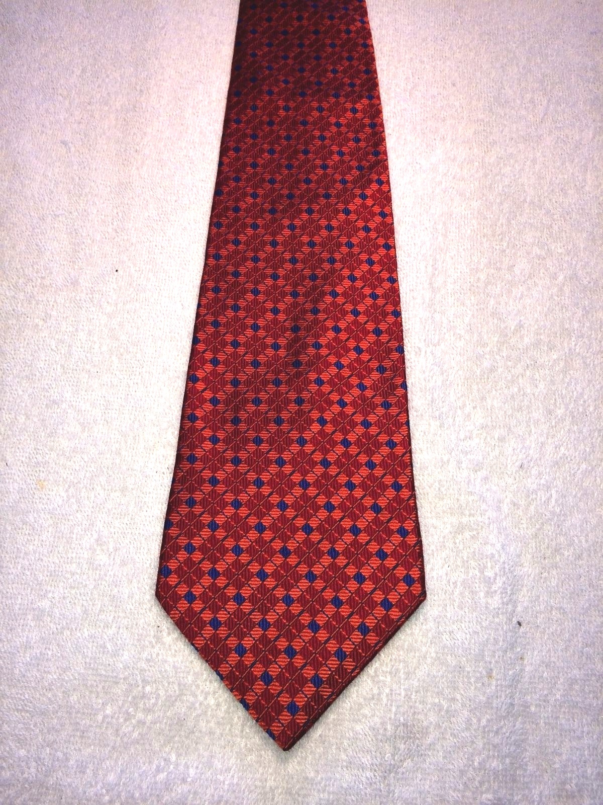 GEOFFREY BEENE MENS TIE RED WITH ORANGE AND BLUE LATTICE 4 X 57 eBay