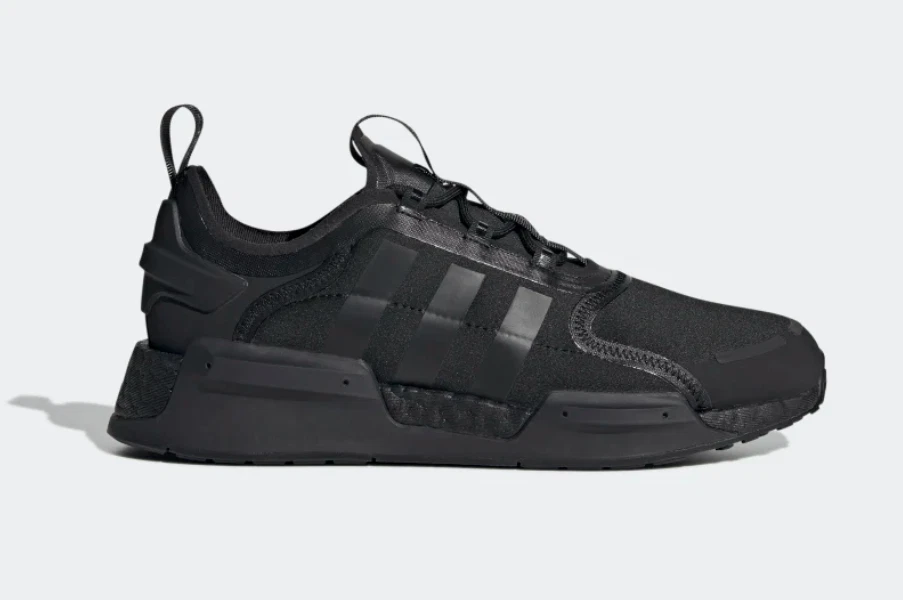 Solid black hotsell nmd