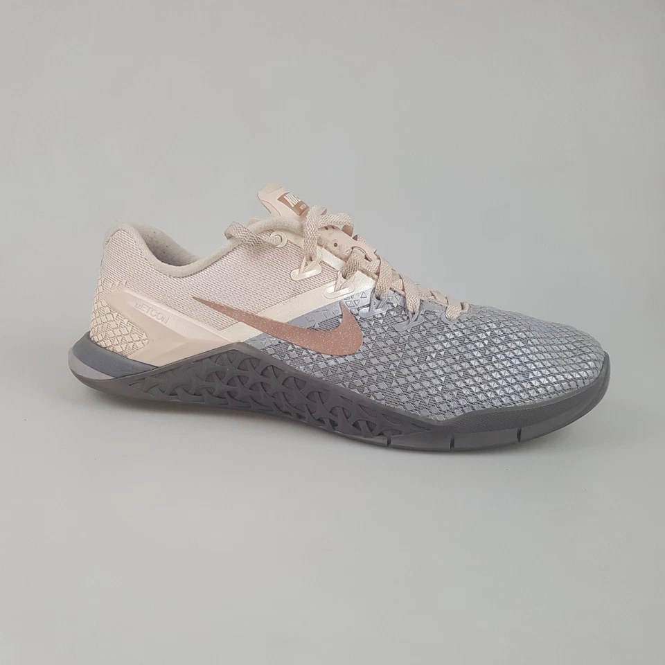 Women's NIKE 'Metcon 4 XD Mtlc' 8.5 US | 40 EU Shoes Grey | 3+ Extra 10% Off Foto 2 de 4