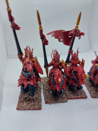 5 miniaturas pintadas de 28 mm Vampire Blood Knights AOS, Highland del viejo mundo - Imagen 15 de 15