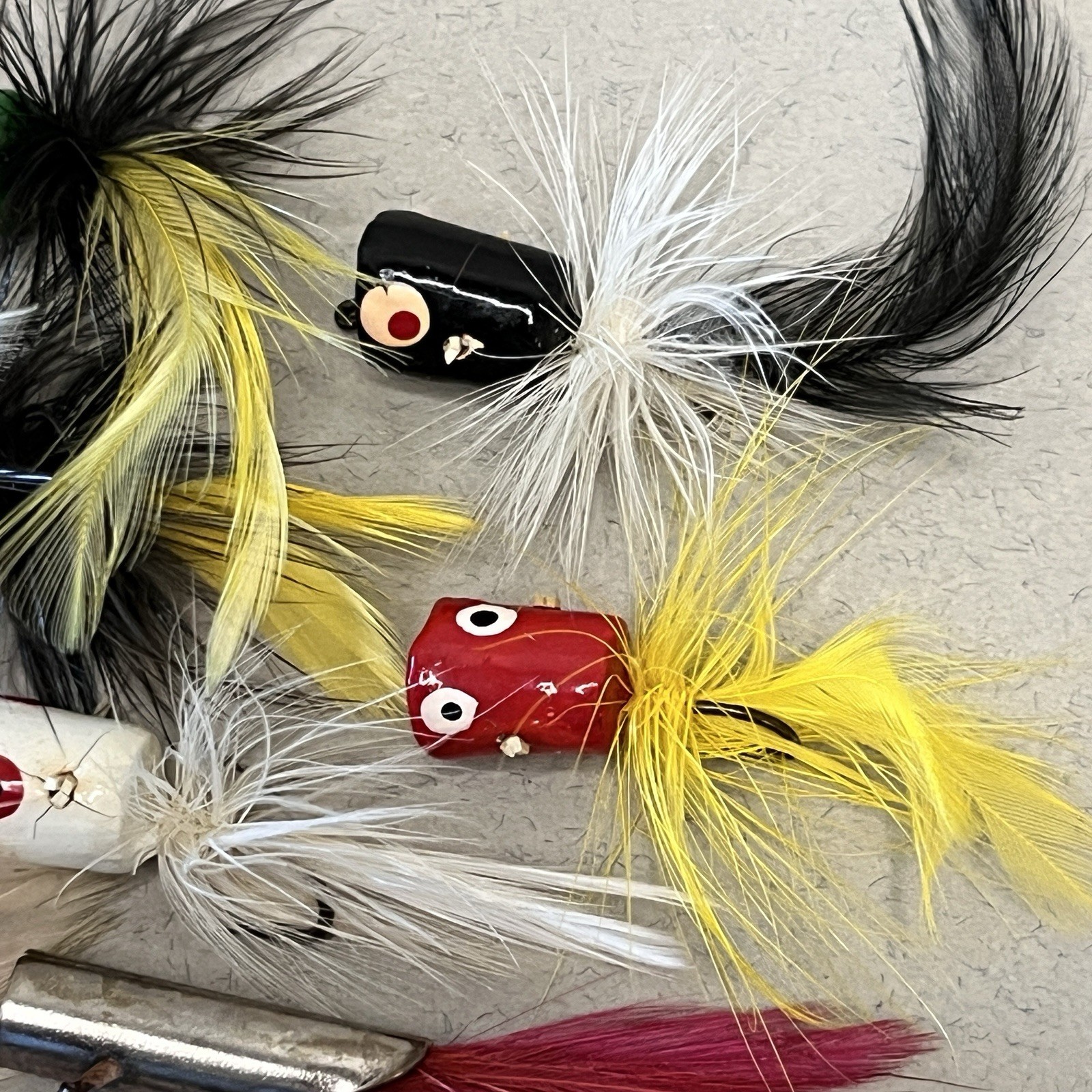 Mixed lot Small poppers feather jigs flies Vintage Japan Red White Orange  T1 - Image 2