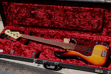 Fender AVRI 62 Precision Bass 1962 USA Made Reissue 1962 Sunburst P Bass