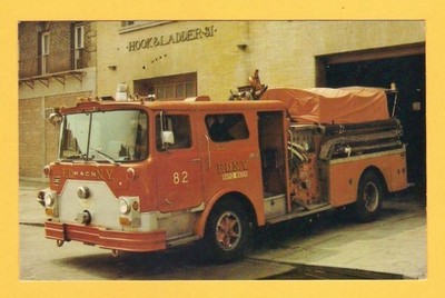 Feuerwehrauto Postkarte ~ FDNY New York - Engine 82 - 1976 Mack CF600 Pumper