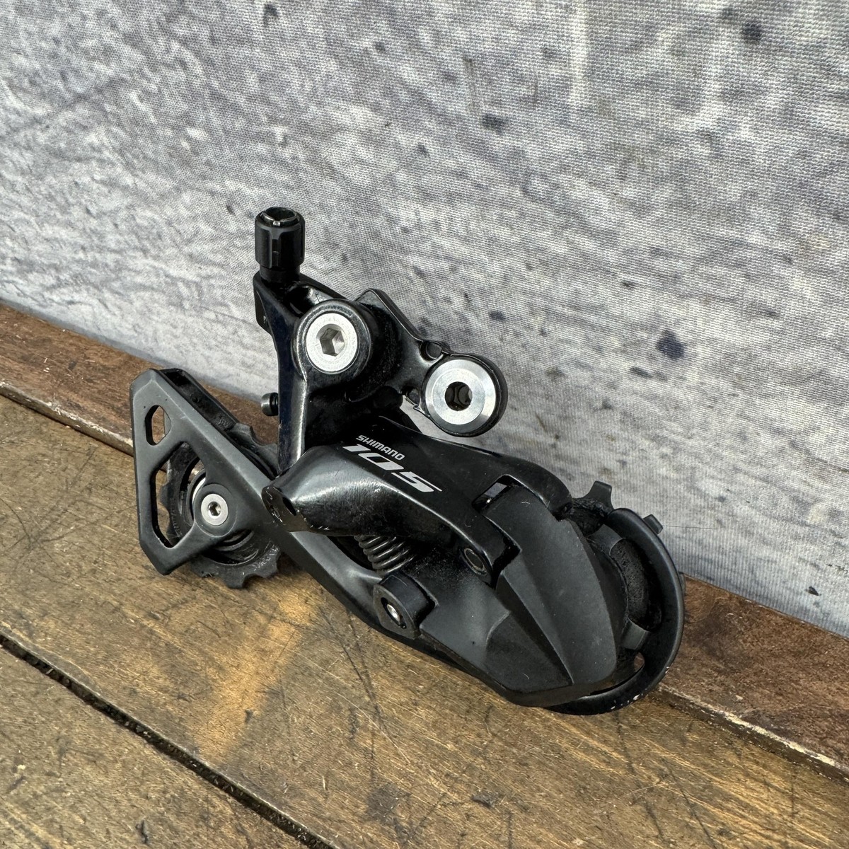 ジャンク　SHIMANO 105 R7000 Shimano 105 RD-R7000 Rear Derailleur 11 Speed Medium Cage Black