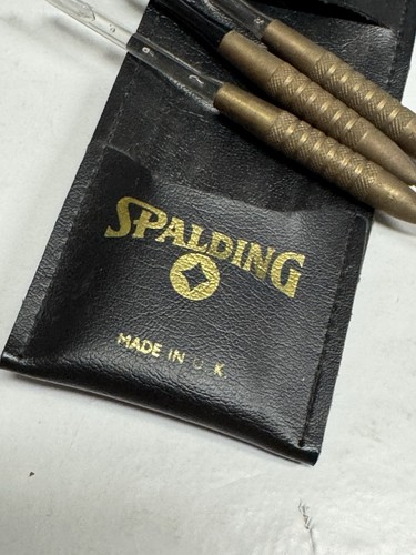 Vintage Spalding set of Metal Tip Dartsdarts 3 total with case - Picture 5 of 6
