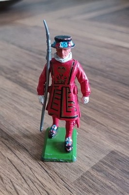 Vintage Britains Beefeater Yeoman Warder Druckguss W.Britains Tower of London