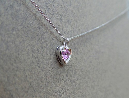 PINK SAPPHIRE HEART NECKLACE WHITE GOLD 0.12CT GENUINE PINK SAPPHIRE - Picture 5 of 5