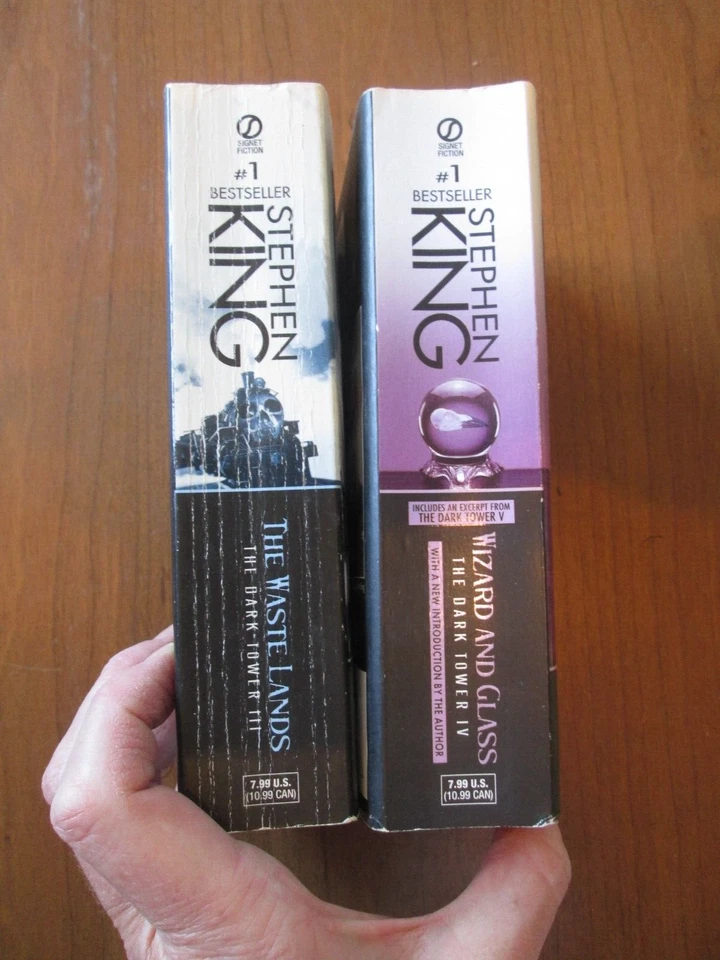 STEPHEN KING DARK TOWER SIGNET 1ST EDITION PAPERBACKS Wizard Glass Waste Lands - Image 2 of 4