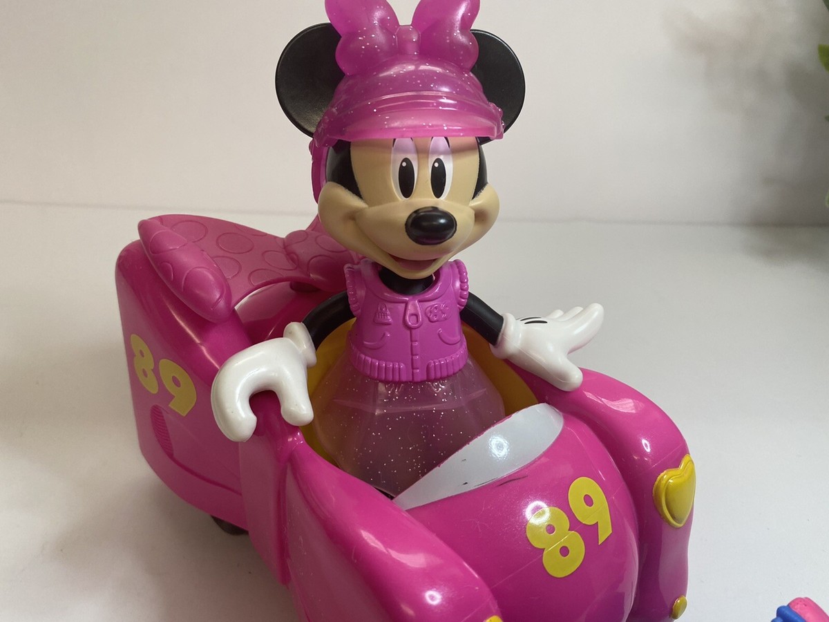 Disney Minnie Mouse roadster racer car w snap-on accessories