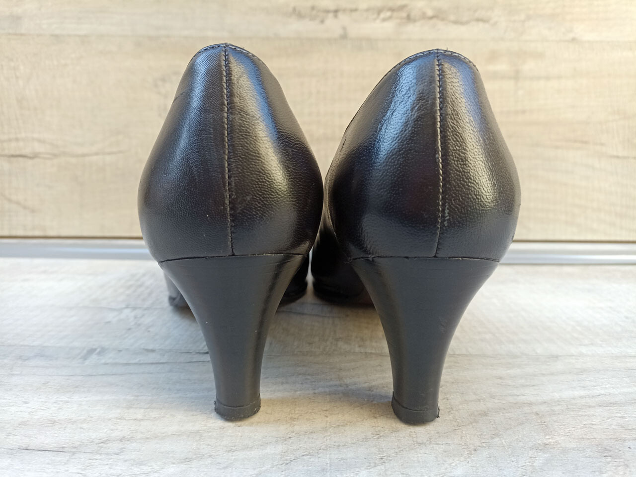 Womens VAN DAL VTG Style Black Leather Ballet Court Shoes Mid Heel Size