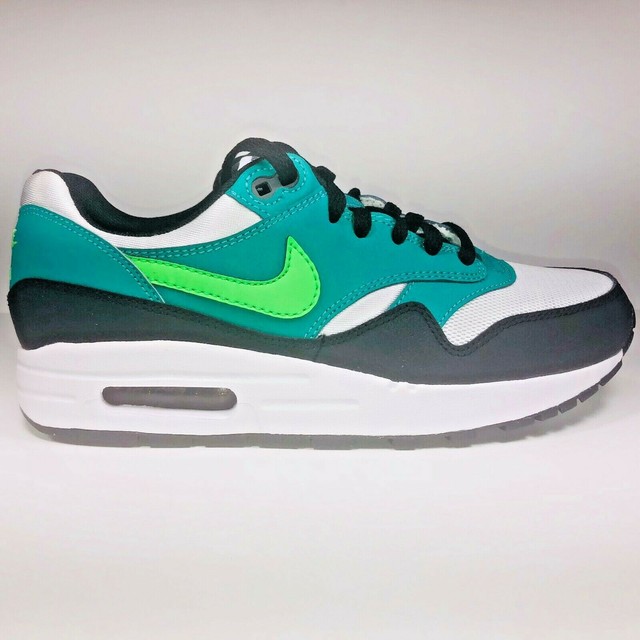 nike women's size 6.5 in youth