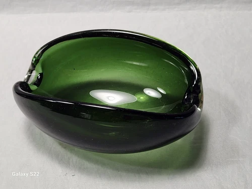 Murano Green Art Glass Oval Egg Bowl Thick Ashtray 5⅜x3⅝ MCM 1960s Vintage