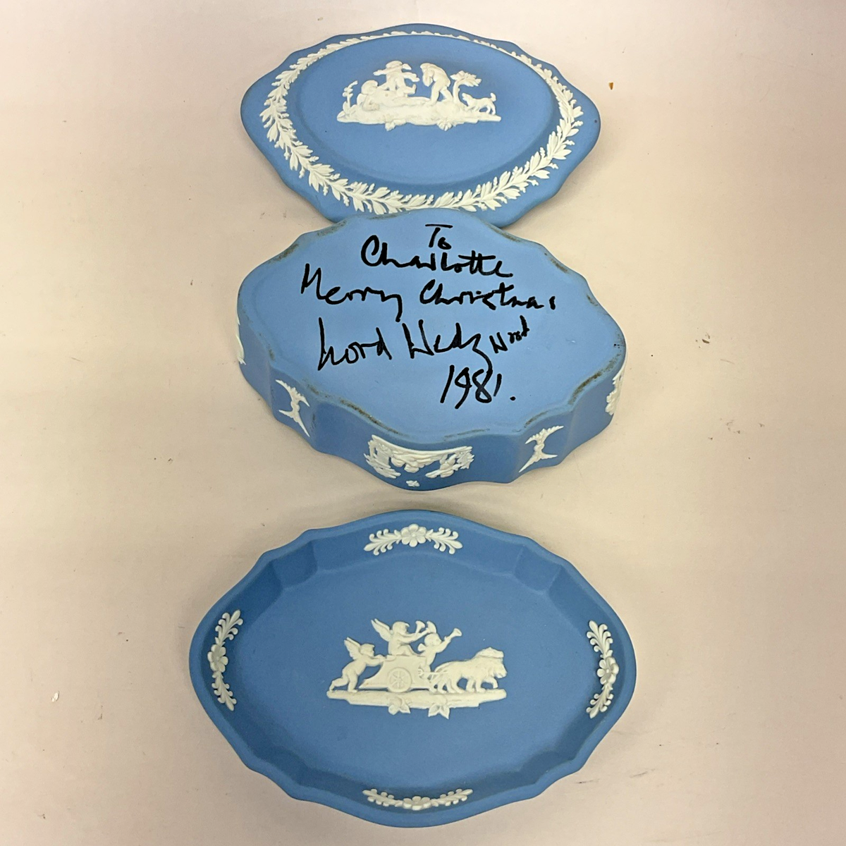 Vtg 1981 LORD WEDGWOOD Signed Blue Jasperware Cherub Dog Oval