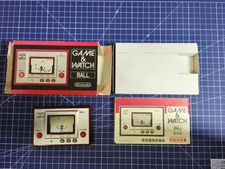 Nintendo GAME & WATCH BALL Reion Game & Fully Functional, Complete, Box Damaged