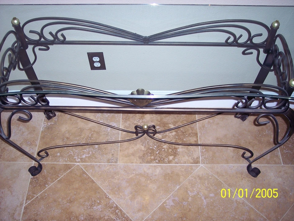 Mesa de pared de salón con tapa de vidrio de hierro forjado vidrio templado 28" x 42" x20" Foto 2 de 3