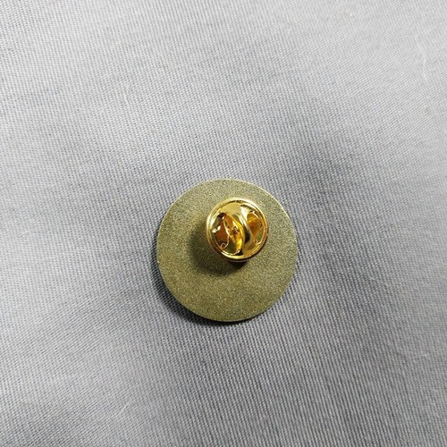 Midway Aviation Plane Propeller Metal Lapel Hat Jacket Pin - Picture 2 of 2