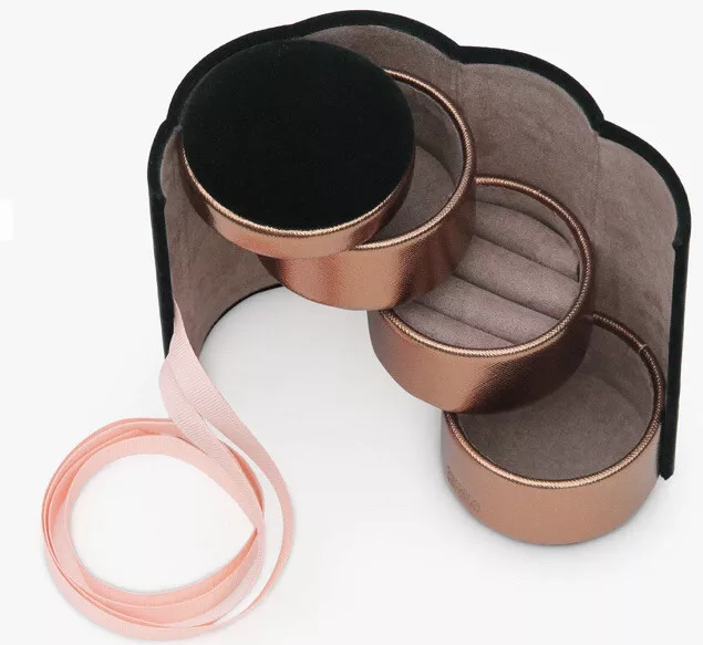 New WT Elegant Green Velvet Jewellery Roll Box By Caroline Gardner