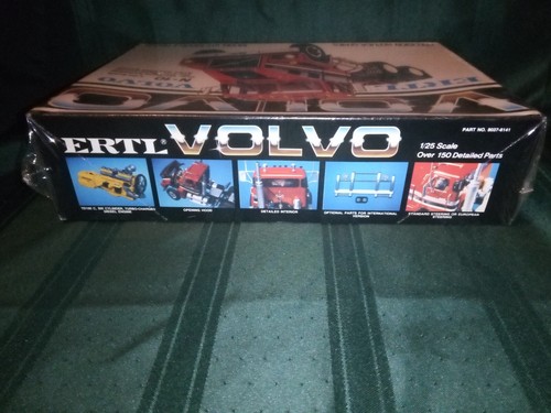 Kit Ertl #8037 VOLVO N-10 Escala 1/25 Modelo Tractor Camión Sellado Kit Modelo WP26 - Imagen 4 de 5