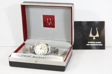 *VINTAGE* - 1966 BULOVA ACCUTRON ASSYMETRICAL TUNING FORK 214 - W/ CASE & BOOK