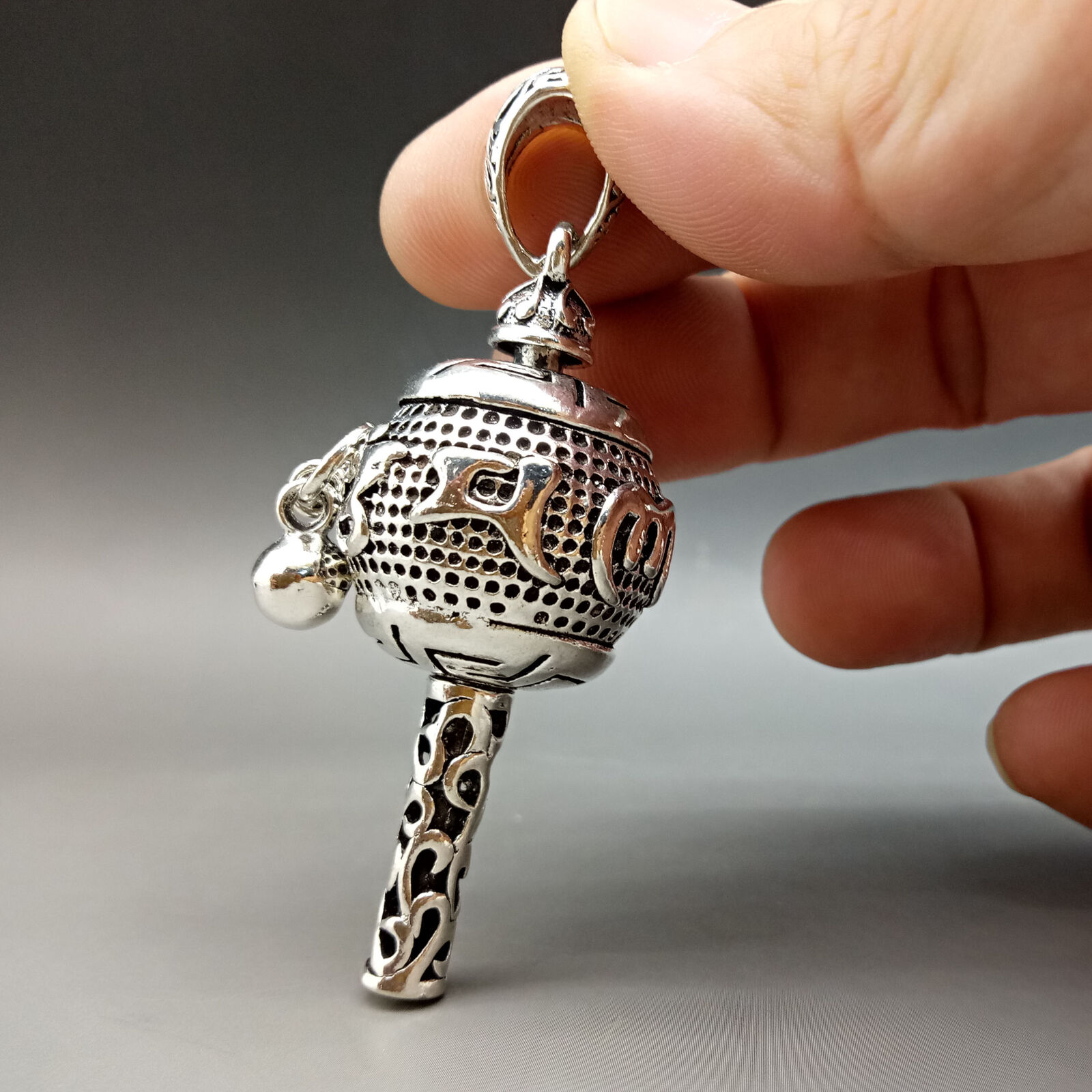 Collectable Tibet Silver Hand Carved Rotation & small bellPattern Pendant   Z356