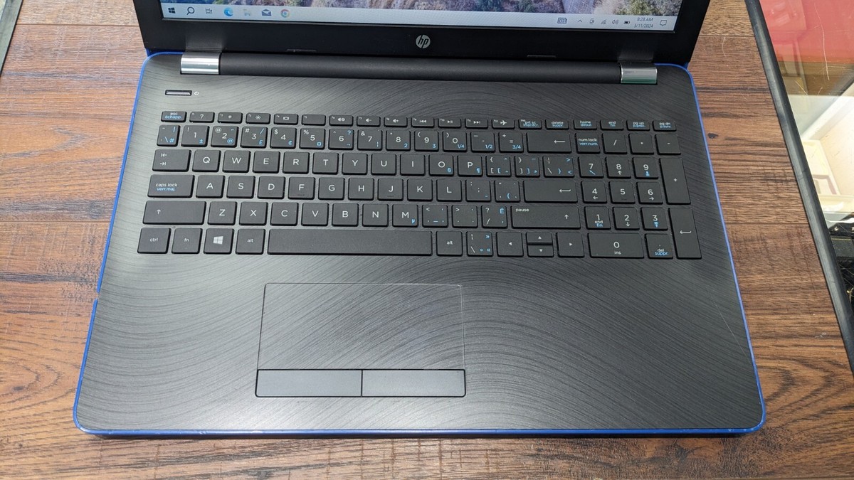 HP 15-bw006ca AMD A6-9220,8GB RAM- 1TB HDD,Radeon R4,Win 10