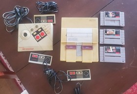 Vtg Nintendo Entertainment System Console Lot w/ 11 Games, 9 Controllers UNTEST