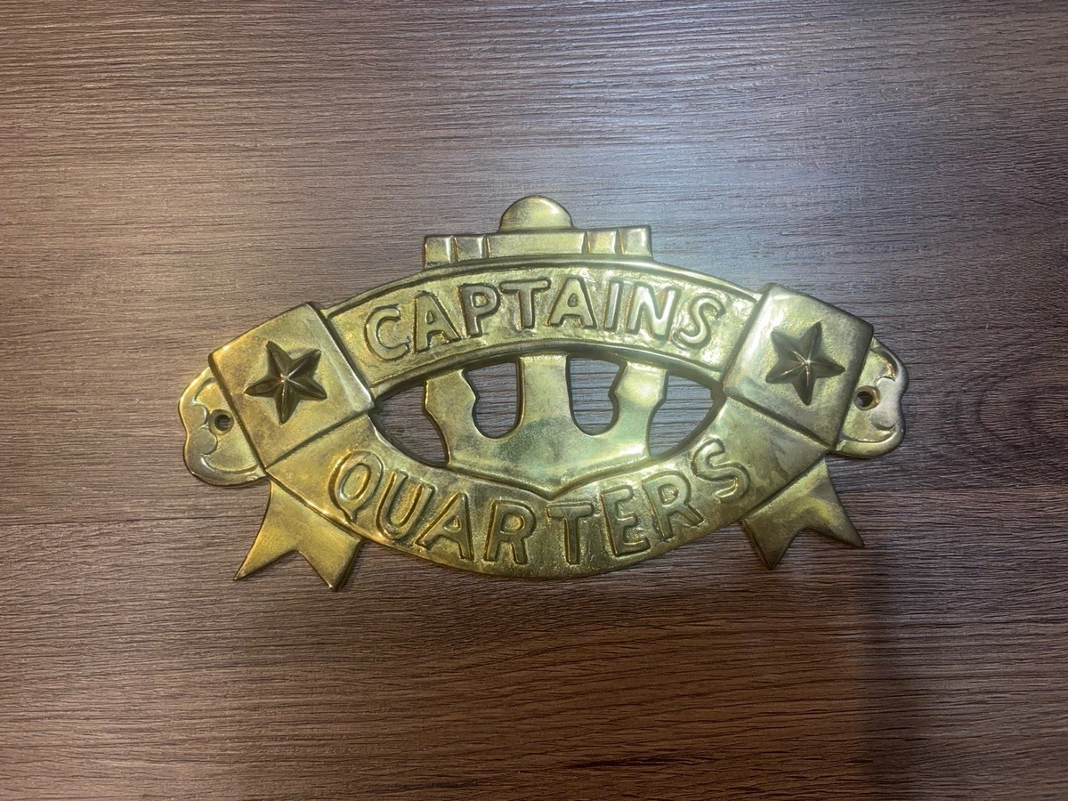 ボートハウス貴重な真鍮エンブレム1980年代 25+ Vintage Original Antique Maritime Plaques & Signs for sale