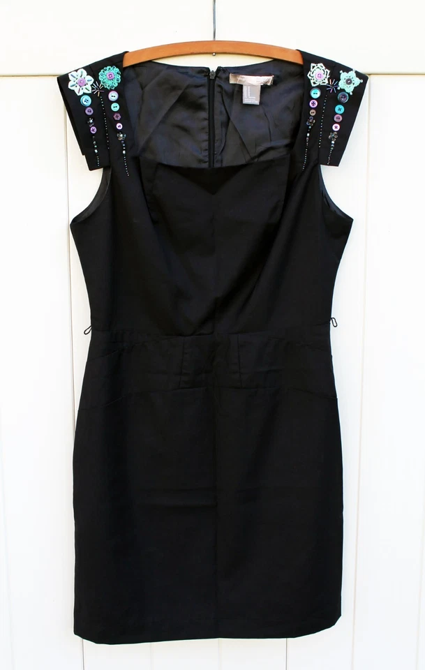 Vestido Pequeño Negro Talla M - Bordado con Cuentas, Estilo Vintage Foto 2 de 4