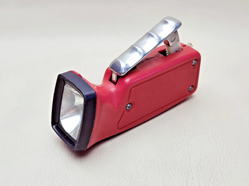 Dynamo Taschenlampe Signalleuchte Laterne Vintage Taschenlampe Etui Russland ... - Bild 2 von 4