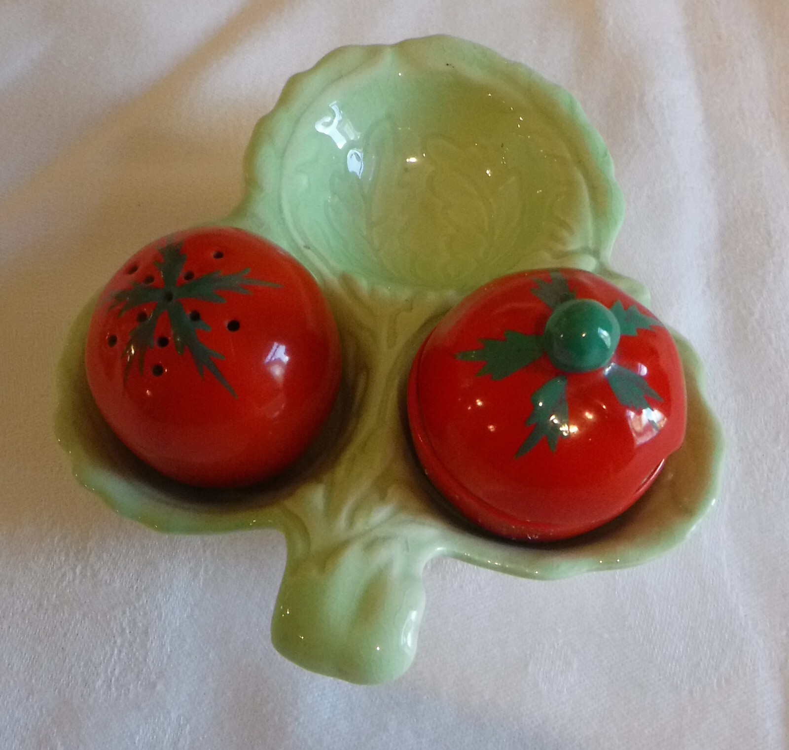 CARLTON WARE TOMATO CRUET SET. SALT MISSING AND HAIRLINE CRACK eBay