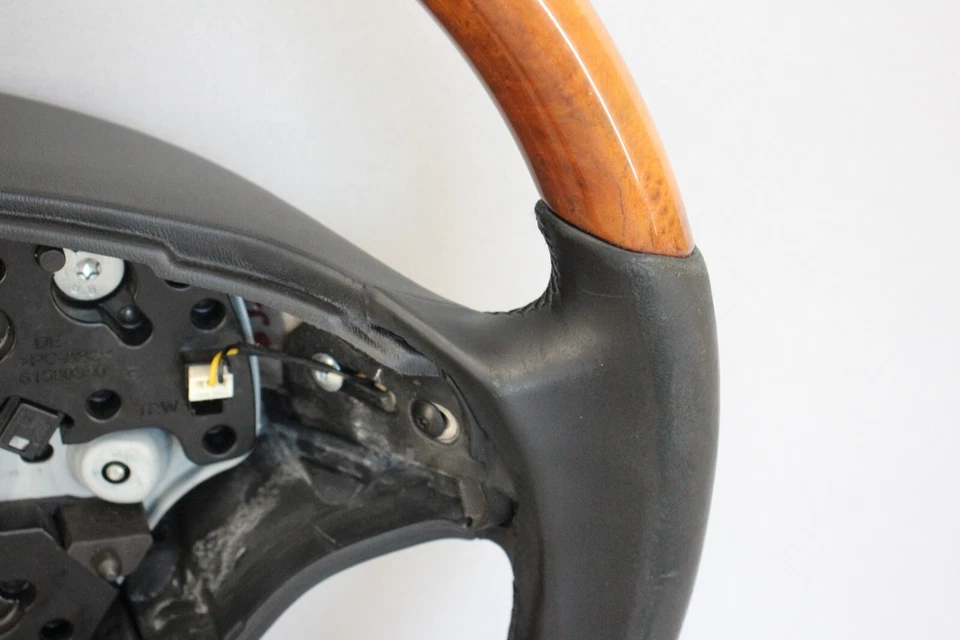 ✅ 07-10 Mercedes W216 CL550 S550 Driver Steering Wheel Paddle Shifters Wood OEM - Image 4 of 4