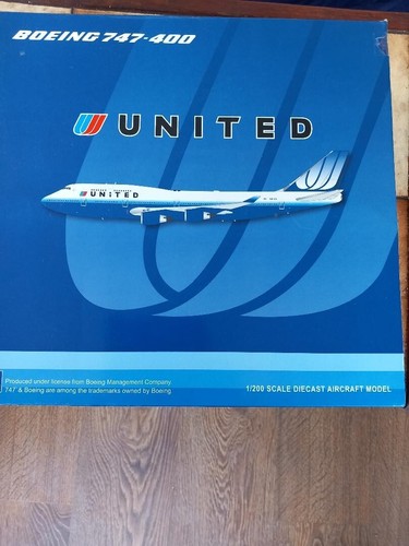 JC Wings 1:200 United Airlines Boeing 747-400 N128UA "Flaps' Down" (XX2267A) - Picture 7 of 7