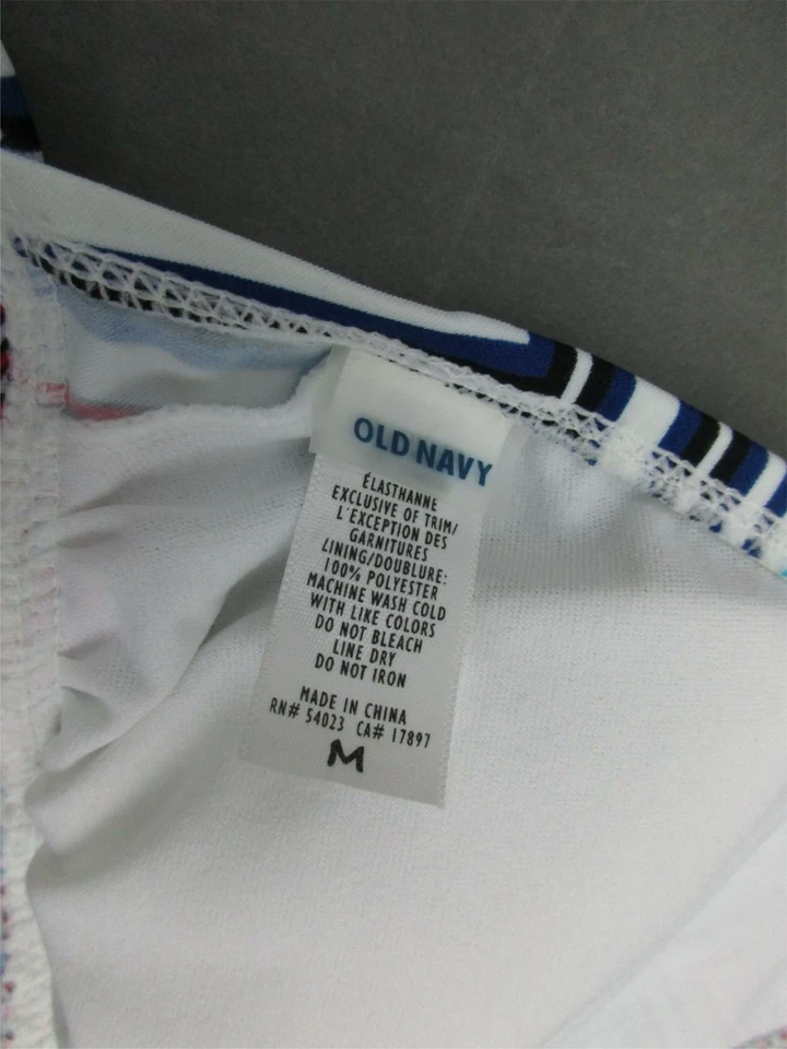 Top de bikini acolchado inalámbrico multicolor talla M para mujer Old Navy 3G Foto 3 de 4