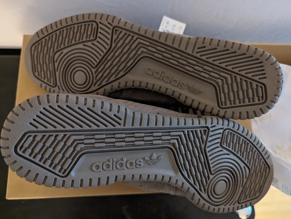 Adidas Yeezy Powerphase Simple Marrón Talla 11.5 Auténtico Raro Nuevo Foto 4 de 4