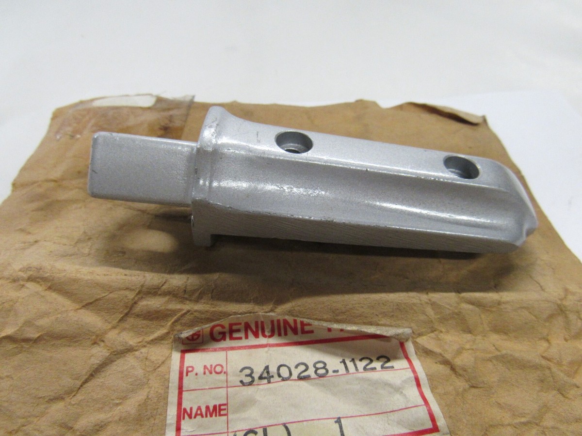 Kawasaki ZX600 ZX900 ZX1000 NINJA EN450 NOS OEM RH Rear Foot Kawasaki ZX600 ZX900 ZX1000 NINJA EN450 NOS OEM RH Rear Foot