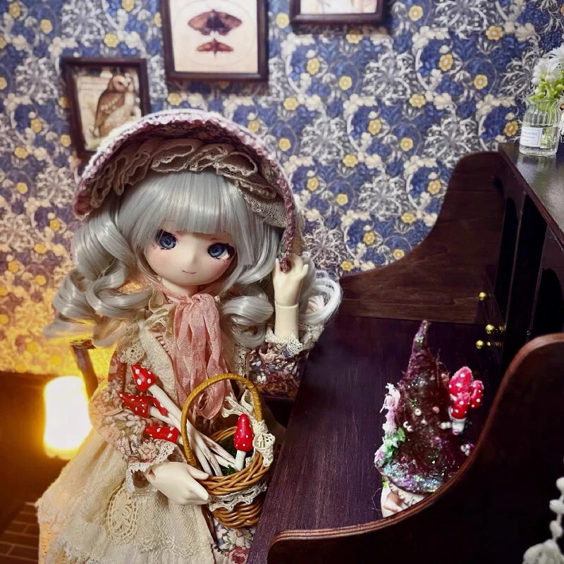 Miniatures 1/12 Scale Dollhouse DIY Unfinished Vintage Tables Chairs Furniture - Image 4 of 4