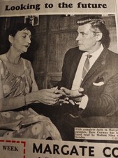Sk175 Ephemera 1967 picture margate Russ Conway Palmist Madam Nina