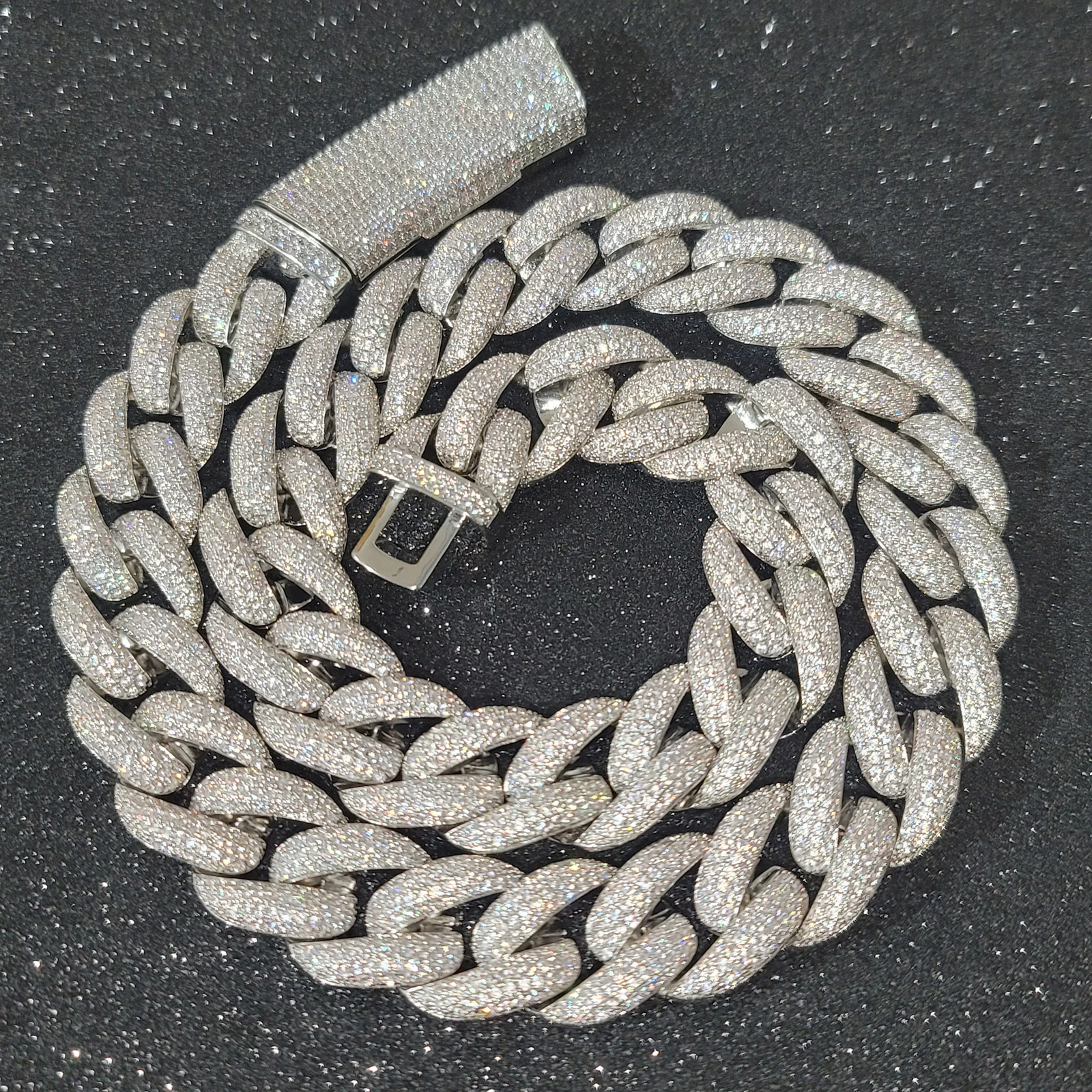 Fashion Miami Cuban Chain Iced Out 20MM Moon Necklace Full Pave Diamonds Long Bu