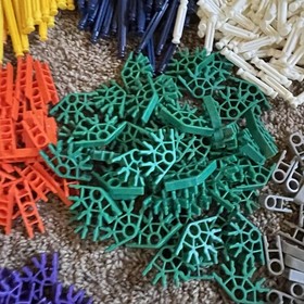 Lot Vintage 1992 K'NEX Yellow Box Hard KNEX Carrying Case w/ 400+ Pieces