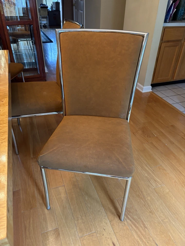 MidCentury Modern Style: An Approachable Guide to Inspired Rooms Dining Room - Image 3 of 4