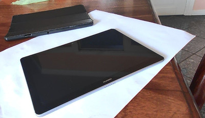 Huawei  AGS-W09 laut Foto
