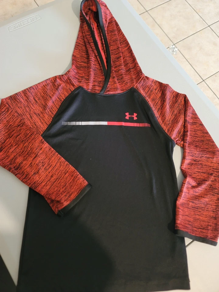 Lote de 4 camisetas Under Armour para niño talla 7 Foto 3 de 4